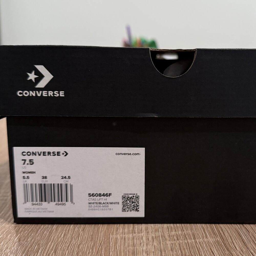 NIB • Chuck Taylor All Star Lift Platform Canvas Size: 7.5 - Picture 5 of 5
